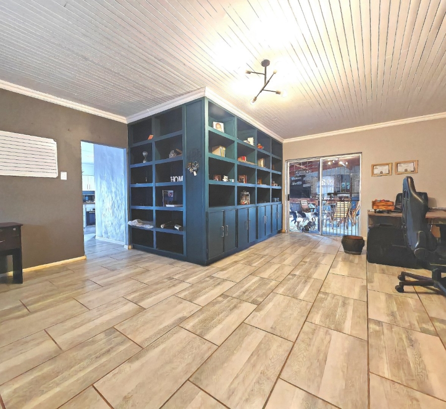 4 Bedroom Property for Sale in Uitsig Free State